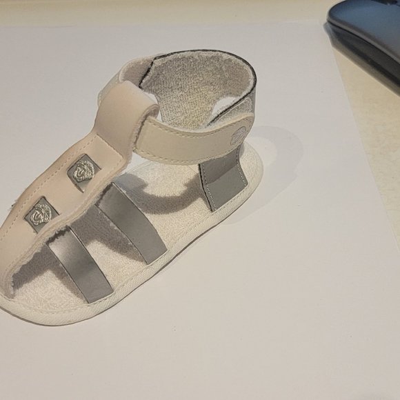 Versace Baby Shoes / Sandals Size 20eu / 5 - Used but great condition - Picture 13 of 16